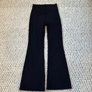 GapFit Teen Crossover Flare Leggings in Black Size 14-16